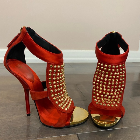 Giuseppe Zanotti Satin Heels with Metal Accent - Picture 1 of 9